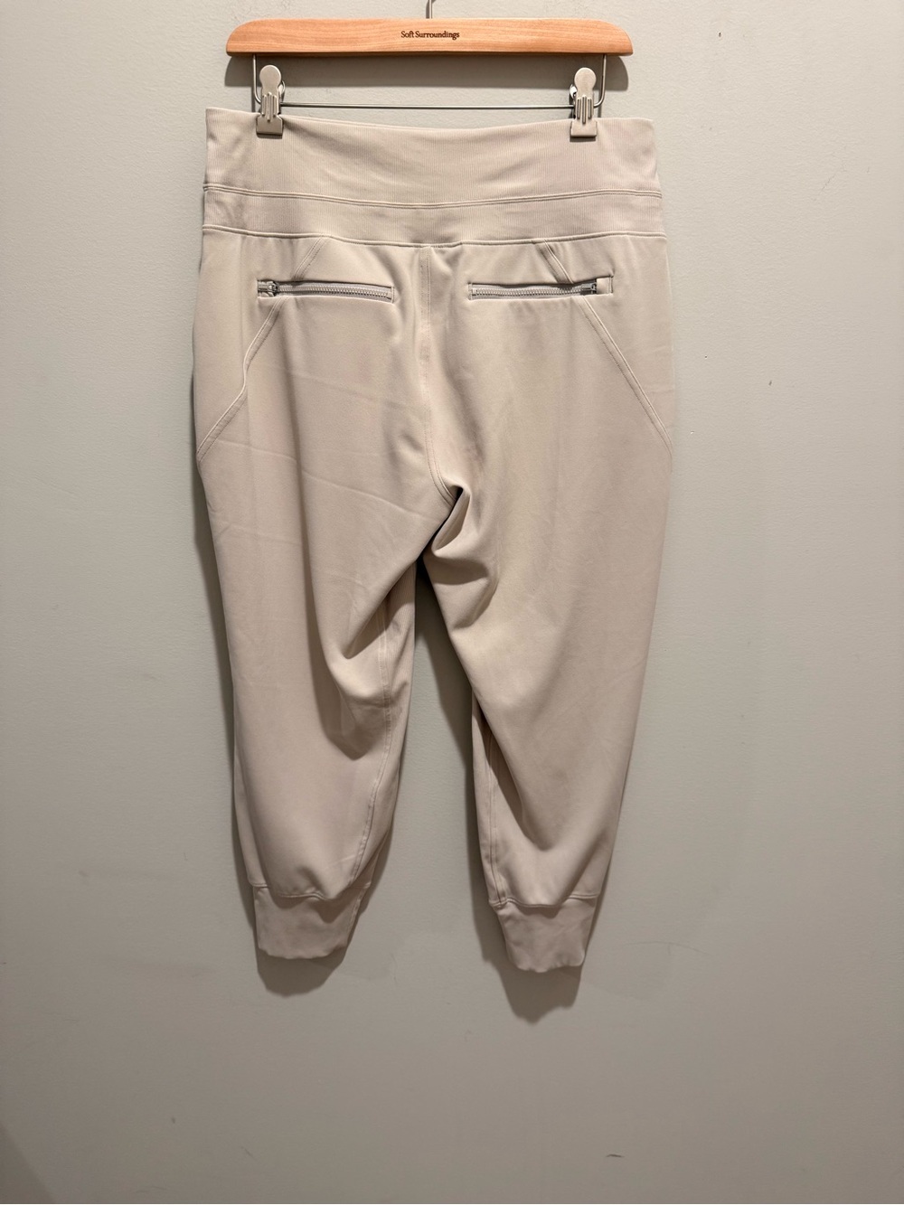Athleta Venice High Rise Jogger Size L/P - Picture 5 of 7